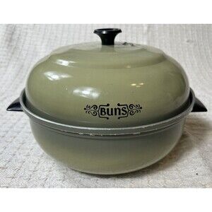 Vintage 1970s Mirro Bun Warmer Pan Oven in Avocado Green